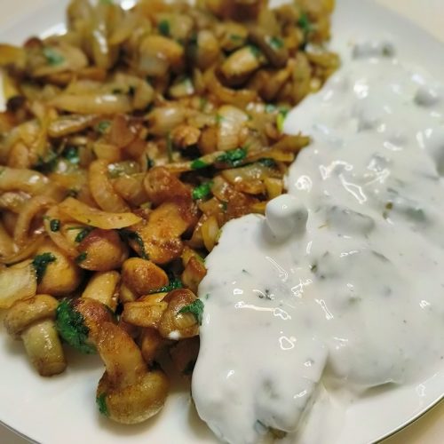 Sarımsak Soslu Mantar | Soslu Mantar Tarifi